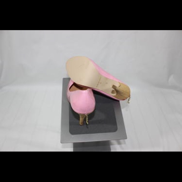 Penthouse - Picture 2 of 3