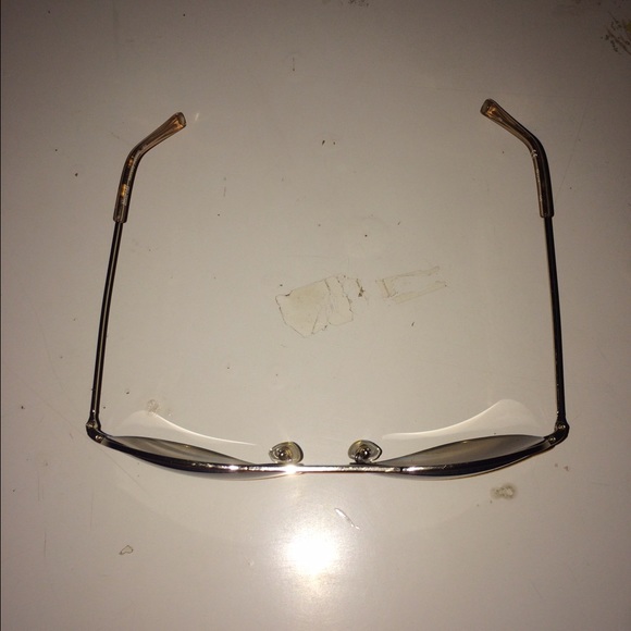 Michael kors sunglasses with orange top rim - Picture 3 of 3