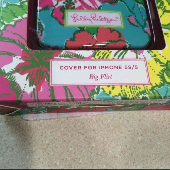 Lilly Pulitzer Big Flirt IPhone 5/5s - Picture 3 of 3
