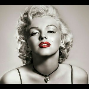 Meet your Posher, Rhoda