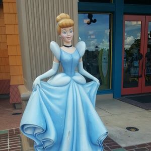 Meet your Posher, Annette