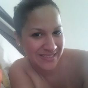 Meet your Posher, Raquel