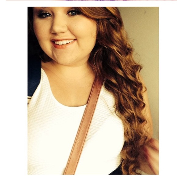 Meet your Posher, Emma - Picture 4 of 4