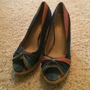 3 1/2 " charming Charlie multicolored wedges