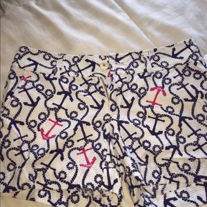 Size 00 Lilly Pulitzer shorts. Worn once.