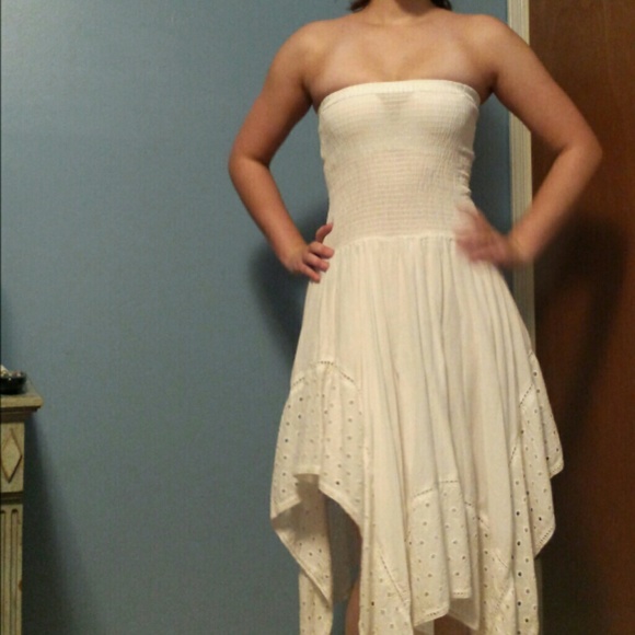 White swimsuit cover dress. - Picture 2 of 4