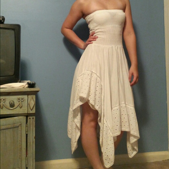 White swimsuit cover dress. - Picture 3 of 4