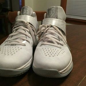 Meet your Posher, Adrian