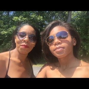 Meet your Posher, Tanisha