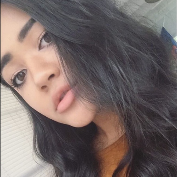 Meet your Posher, Tatiana - Picture 2 of 2