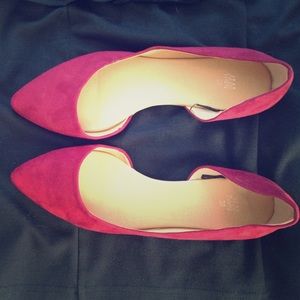 Pointed Maroon Suede Flats