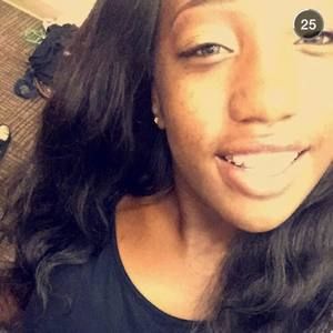 Meet your Posher, Melanie