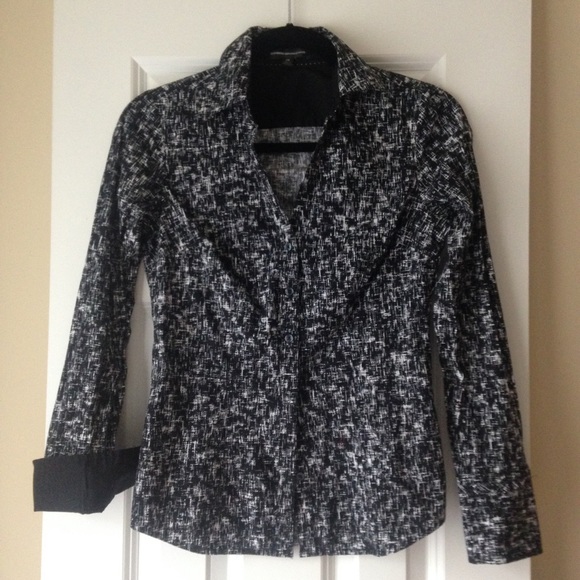 ‼️SALE‼️Express button down