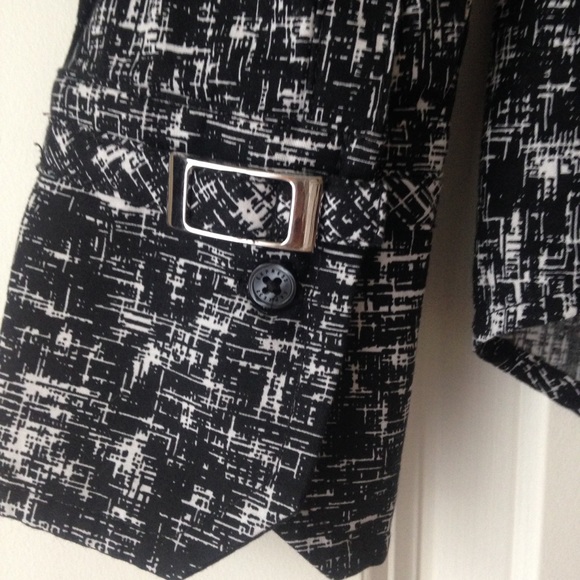 ‼️SALE‼️Express button down - Picture 4 of 4