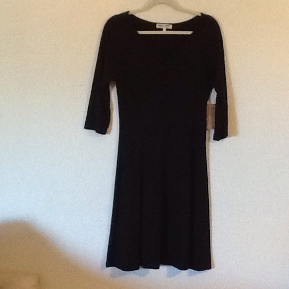 Black threads 4 nought dress. Sold at whole foods - Picture 1 of 1
