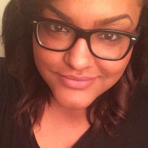 Meet your Posher, Diana