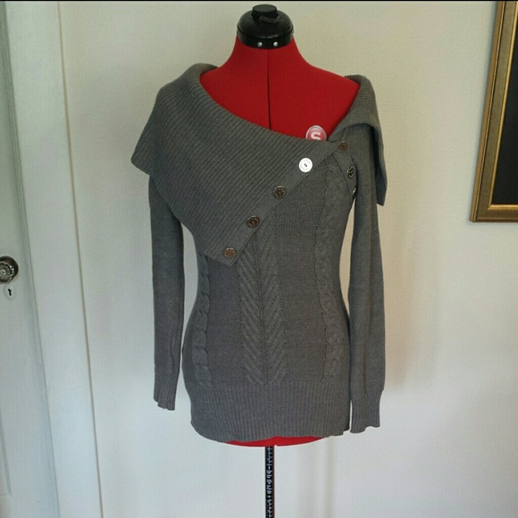 G by Guess sweater
