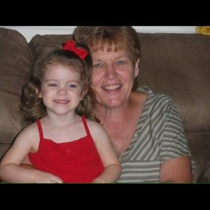 Meet your Posher, Connie