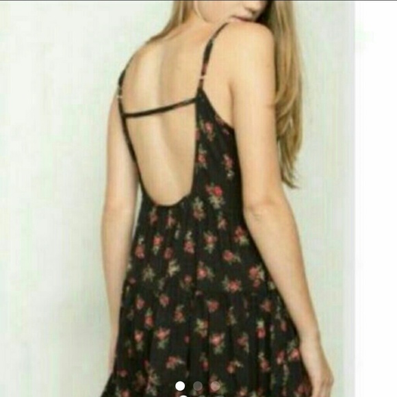 BRANDY MELVILLE SALE!