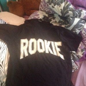 rookie tshirt 🌻
