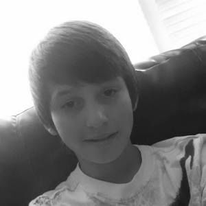 Meet your Posher, Ethan