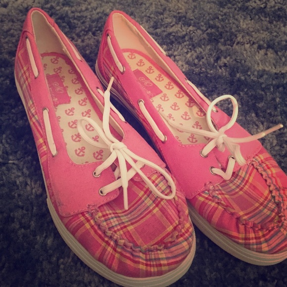 So cute! Worn once or twice
