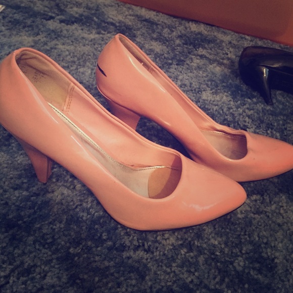 Light pink! My favorite shoes!