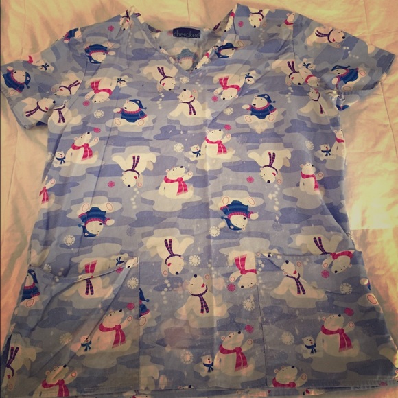 Small polar bear scrub top
