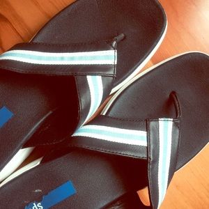 💙 KEDS Navy Blue Thong Sandals EUC 💙