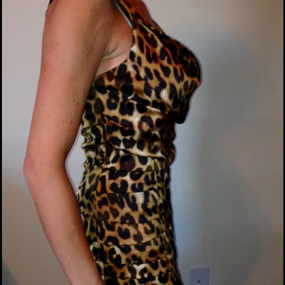 Leopard print Express top - Picture 2 of 4