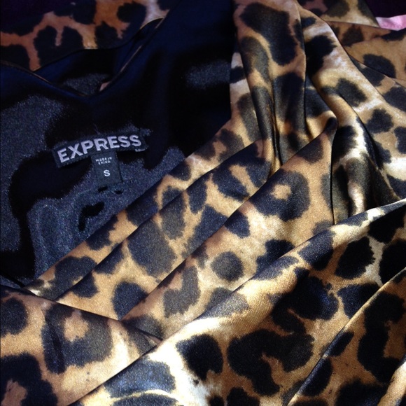 Leopard print Express top - Picture 4 of 4