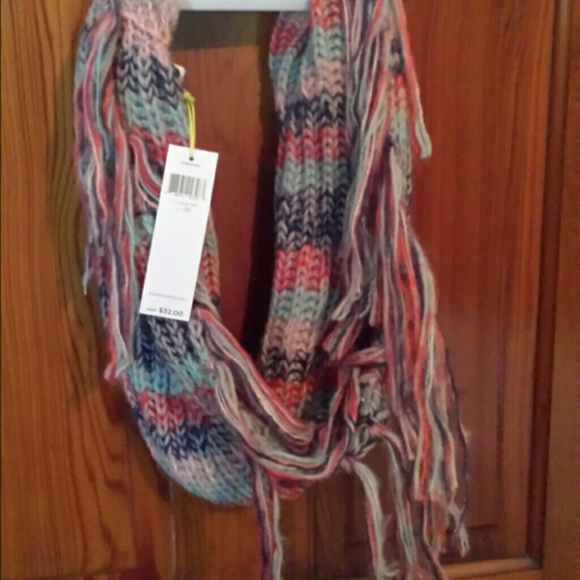 Infinity scarf - Picture 3 of 3