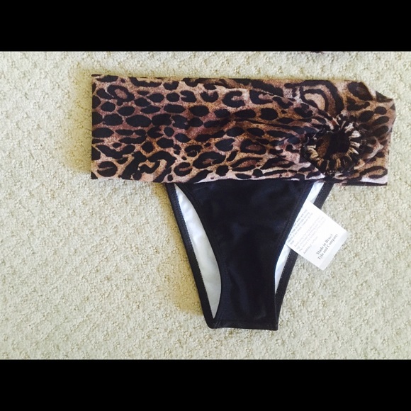 Brazilian Bikine - Picture 2 of 4