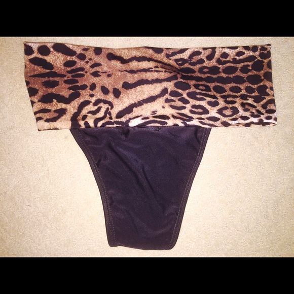 Brazilian Bikine - Picture 3 of 4