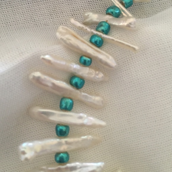 Necklace - Picture 2 of 3