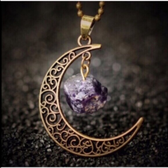 Amethyst Crystal moon pendant necklace 💕