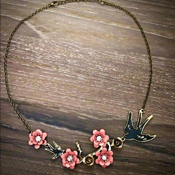 Cute Flying Swallow / Bird Pendant Necklace - Picture 1 of 4