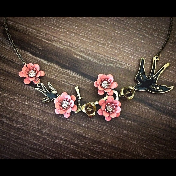 Cute Flying Swallow / Bird Pendant Necklace - Picture 2 of 4
