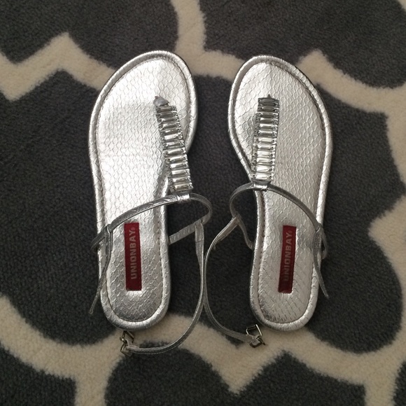 Unionbay silver sandals