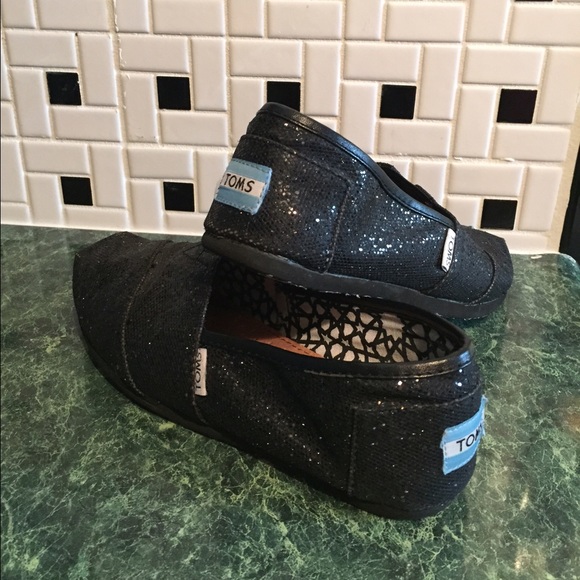 Toms black sparkle 7w shoes