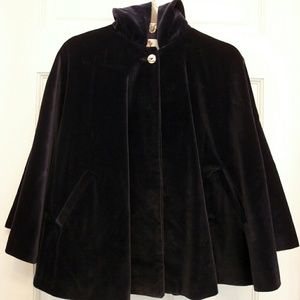 Papo d ' Anjo cape coat.