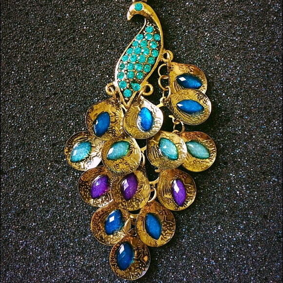 Peacock Pendant Necklace - Picture 2 of 3