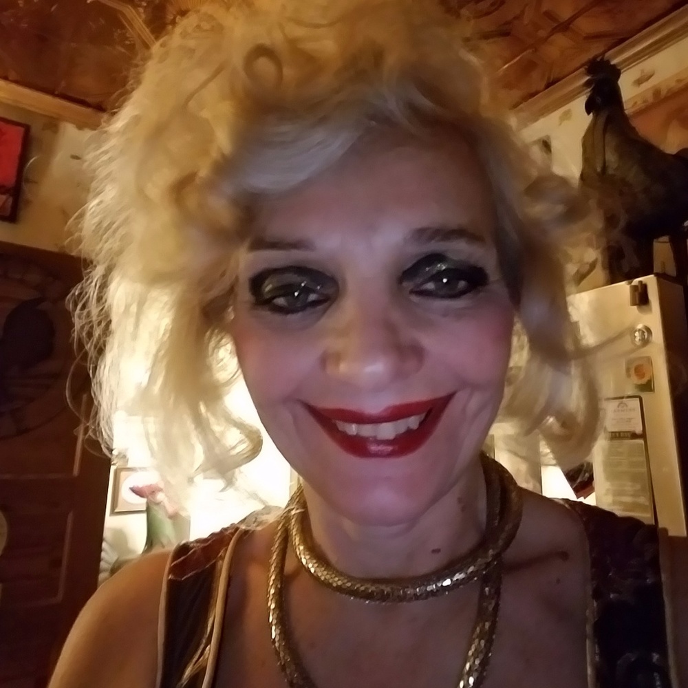 Meet your Posher, Jean