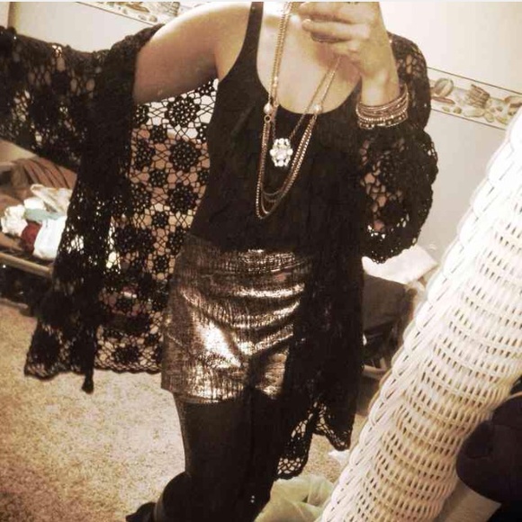 Black flower print kimono