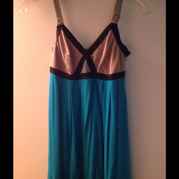 VPL SOMMER DRESS - Picture 2 of 4