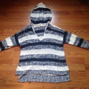 Hollister pullover