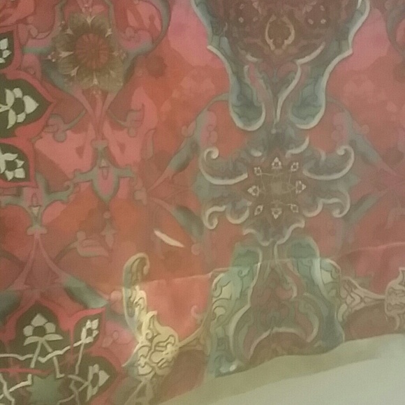 Patterned orange shirt - Picture 2 of 3