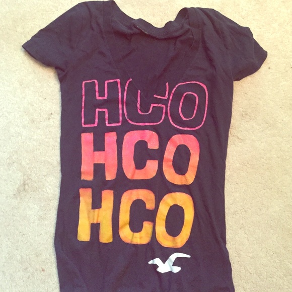 Hollister V-Neck Tee