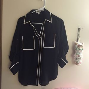 Final !!!NWOT Express shirt