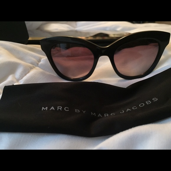 Marc Jacobs cat eye sunglasses
